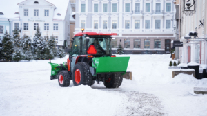 Sand-spreader-SLS-1250_387_Kubota-L2-622_19.02