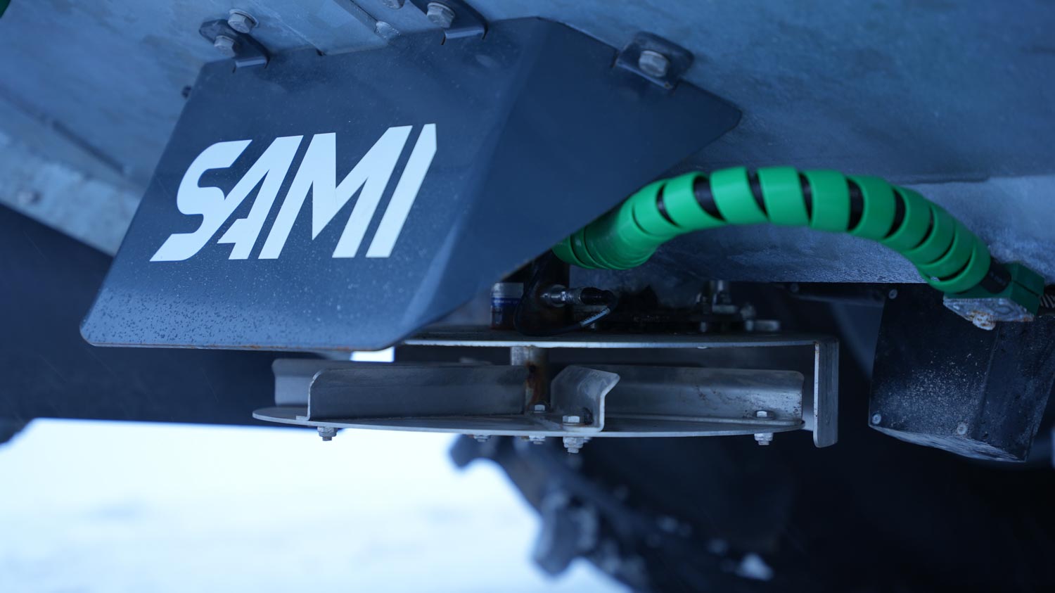 SAMI SLD disc spreader on a Massey Ferguson 6S tractor