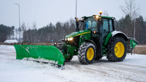 SAMI U plough UPA-4200 on a John Deere tractor