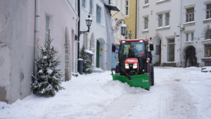 SAMI VL compact snow plough on a Kubota L2 tractor