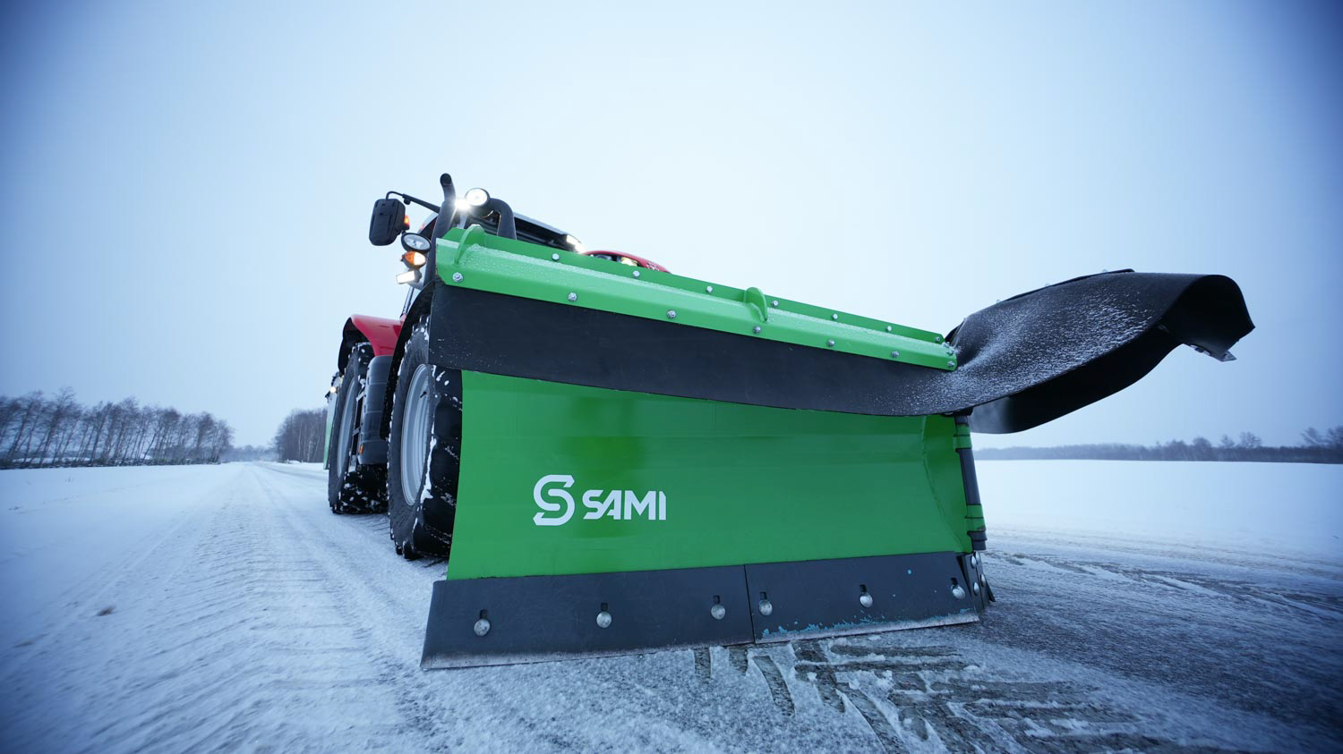 SAMI snow plough VMA-3200 on a Massey Ferguson 6R tractor