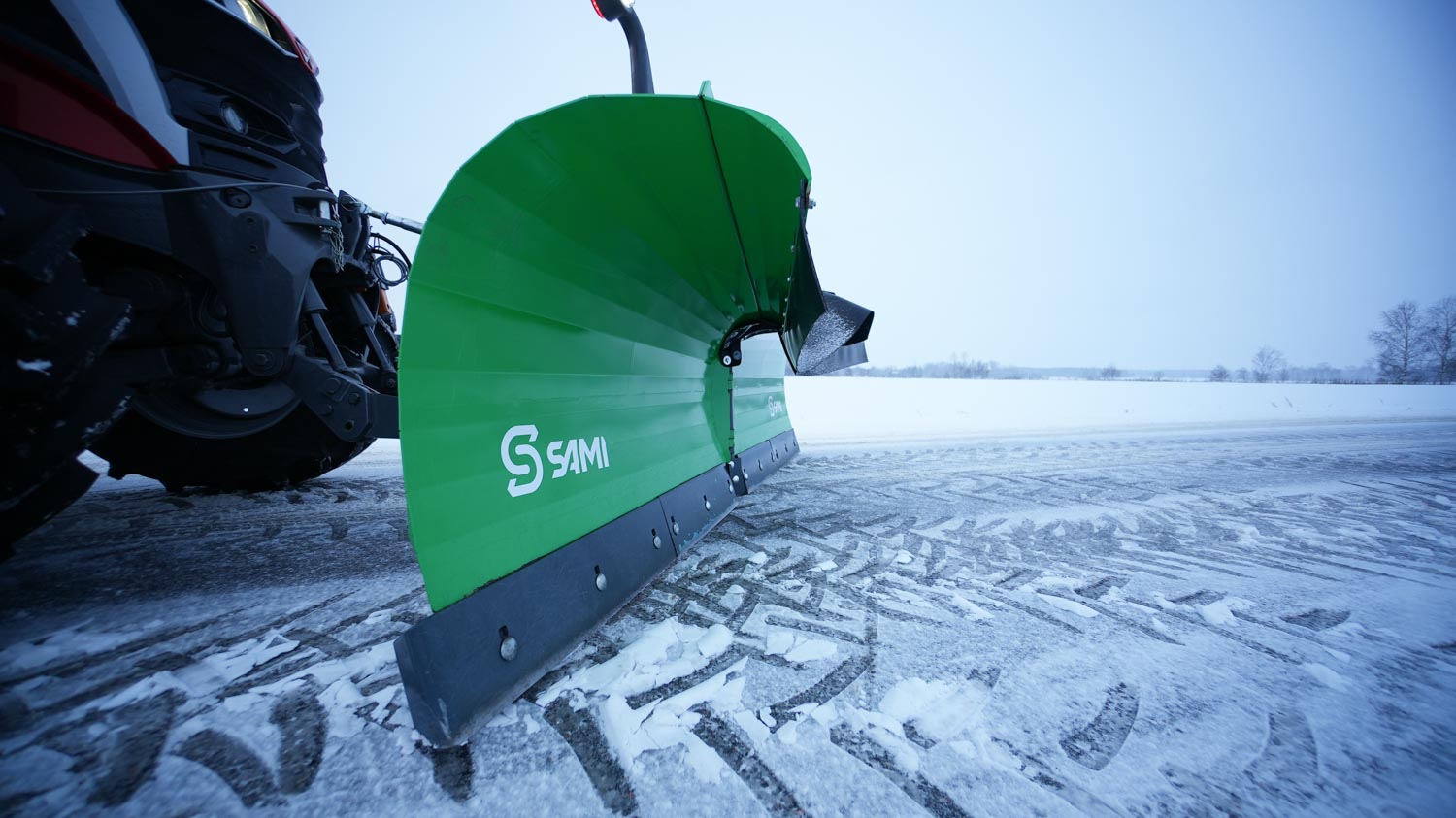 SAMI snow plough VMA-3200 on a Massey Ferguson 6R tractor
