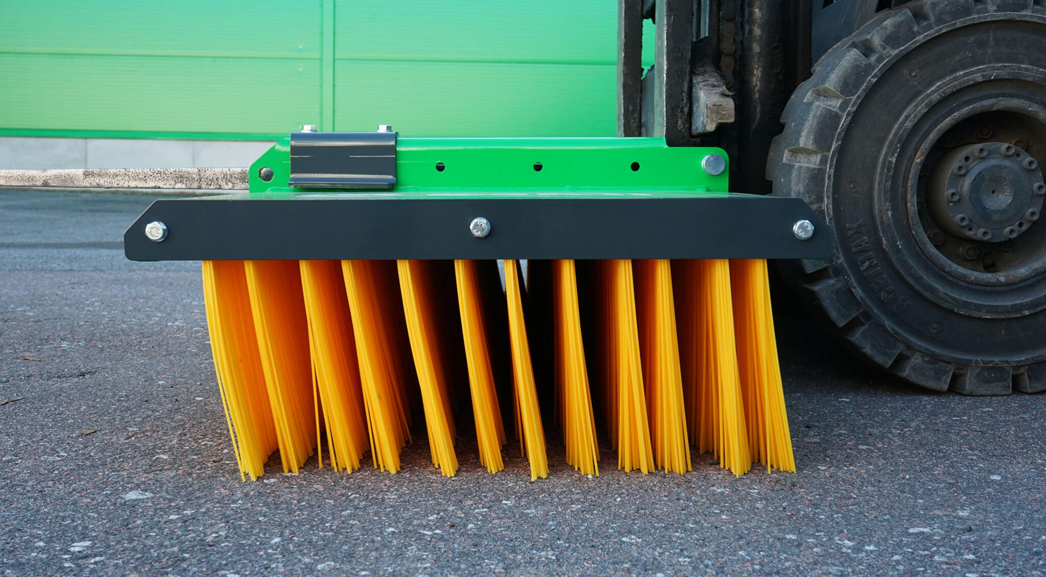 Which sweeper is right for your machine? 13 SAMI-push-broom-PB-2000